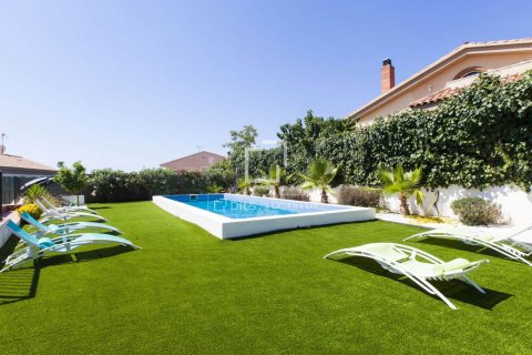 Huvila myytävänä Sitges, Barcelona, Espanja, 6 makuuhuonetta, 422 m2 No. 150894 - kuva 3