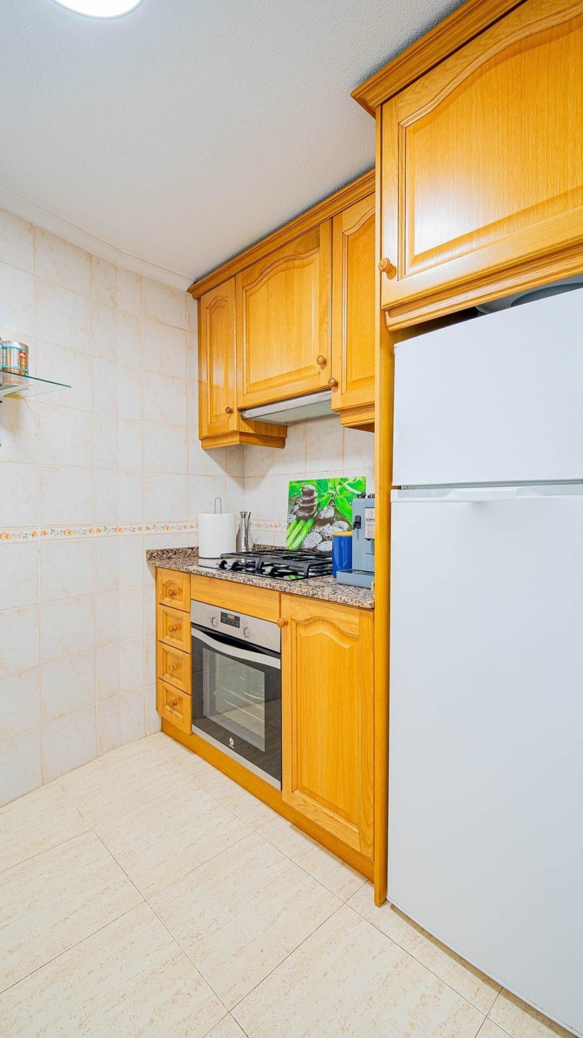 Appartamento a Torrevieja, Alicante, Spagna 2 camere da letto, 65 mq. N° 195240