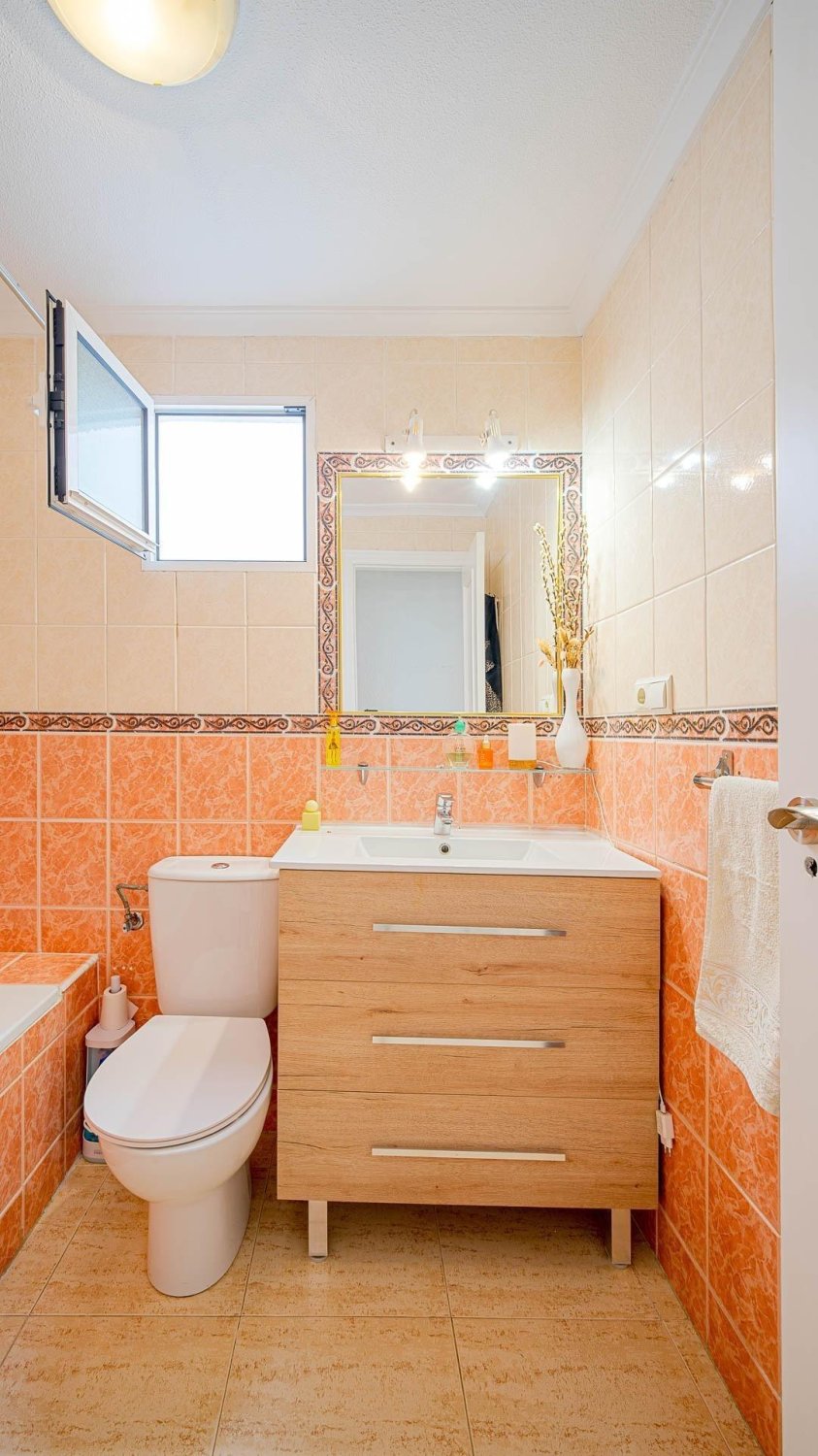 Appartamento a Torrevieja, Alicante, Spagna 2 camere da letto, 65 mq. N° 195240