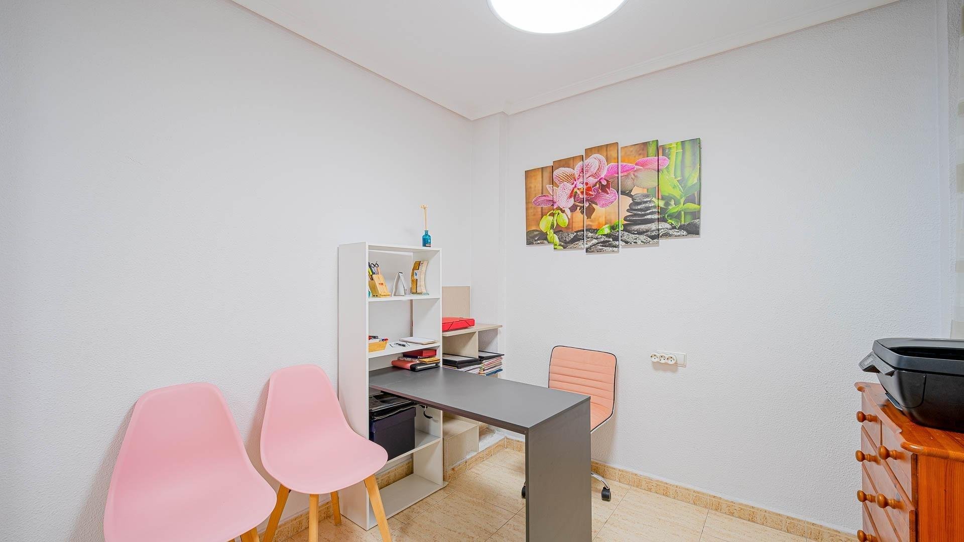 Appartamento a Torrevieja, Alicante, Spagna 2 camere da letto, 65 mq. N° 195240