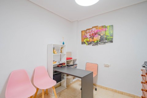 Appartamento in vendita a Torrevieja, Alicante, Spagna 2 camere da letto, 65 mq. N° 195240 - foto 6
