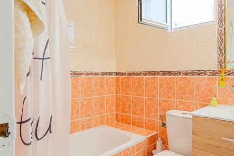 Appartamento in vendita a Torrevieja, Alicante, Spagna 2 camere da letto, 65 mq. N° 195240 - foto 12