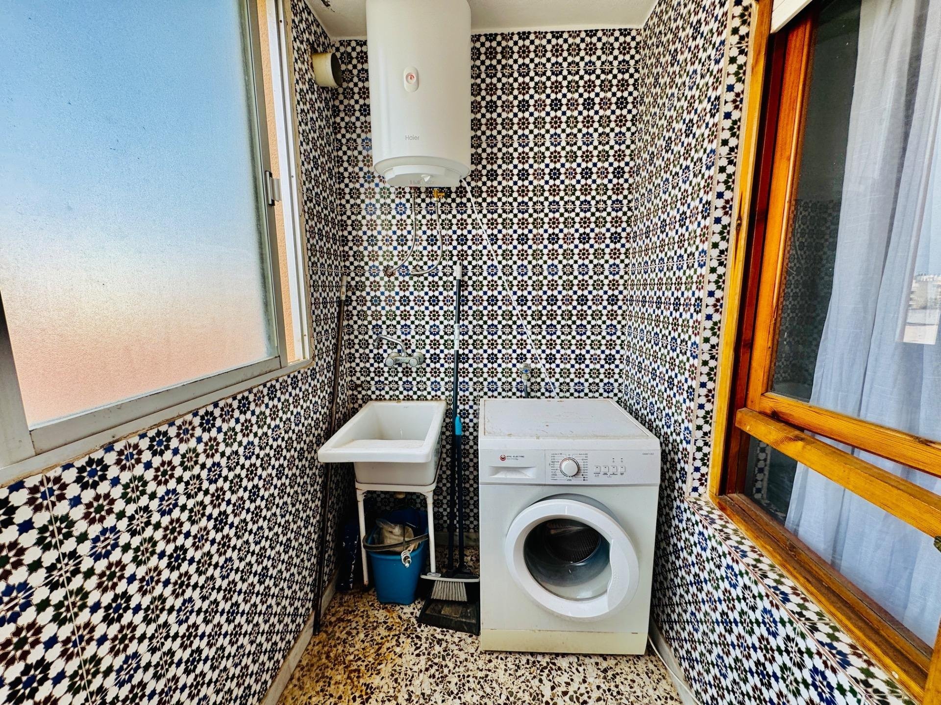 Penthouse in Torrevieja, Alicante, Spain 3 bedrooms, 112 sq.m. No. 195237