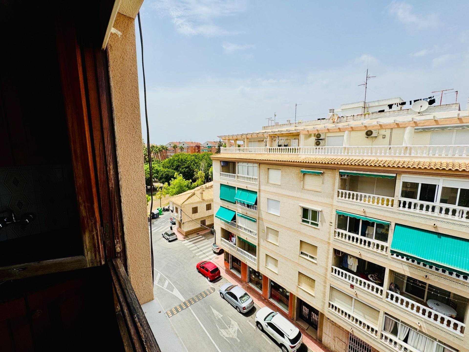 Penthouse in Torrevieja, Alicante, Spain 3 bedrooms, 112 sq.m. No. 195237