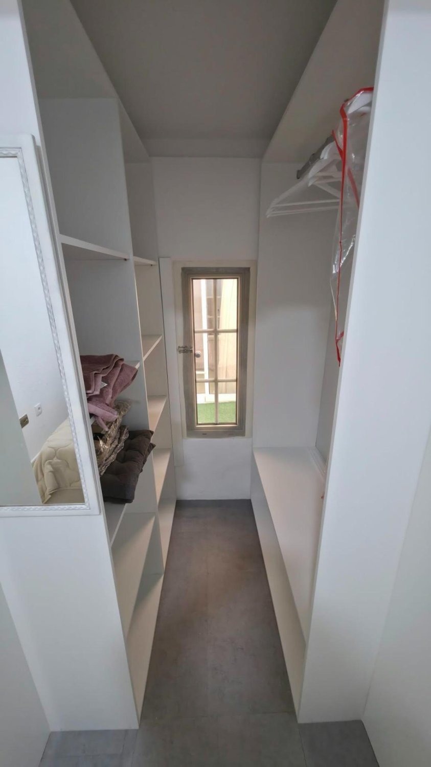 Appartamento a Torrevieja, Alicante, Spagna 2 camere da letto, 55 mq. N° 195242