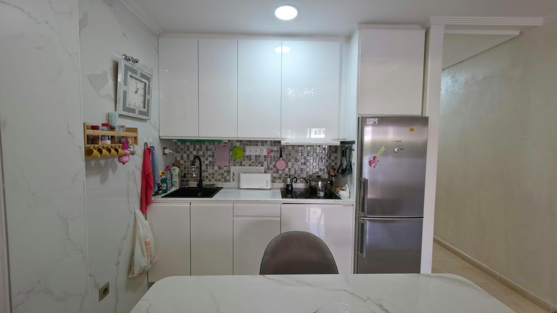 Appartamento a Torrevieja, Alicante, Spagna 2 camere da letto, 55 mq. N° 195242