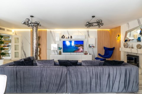 Penthäuser zum Verkauf in Alicante, Spanien 5 Schlafzimmer, 253 m2 Nr. 177537 - Foto 8