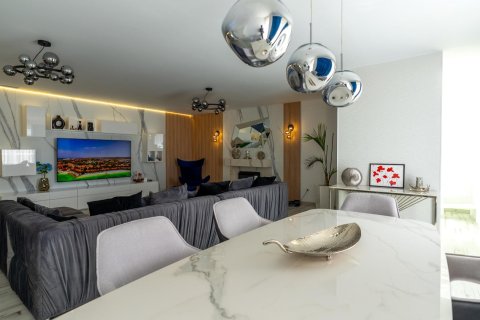 Penthäuser zum Verkauf in Alicante, Spanien 5 Schlafzimmer, 253 m2 Nr. 177537 - Foto 6