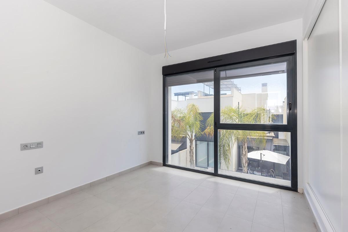 Villa a Orihuela, Alicante, Spagna 3 camere da letto, 140 mq. N° 101669