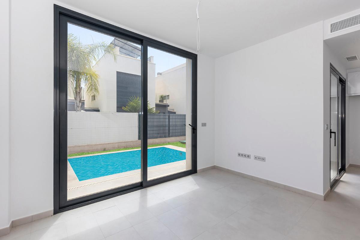 Villa a Orihuela, Alicante, Spagna 3 camere da letto, 140 mq. N° 101669