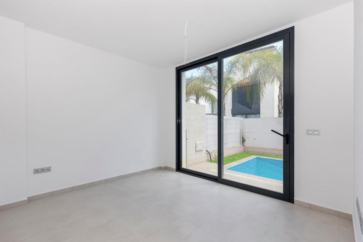 Villa a Orihuela, Alicante, Spagna 3 camere da letto, 140 mq. N° 101669