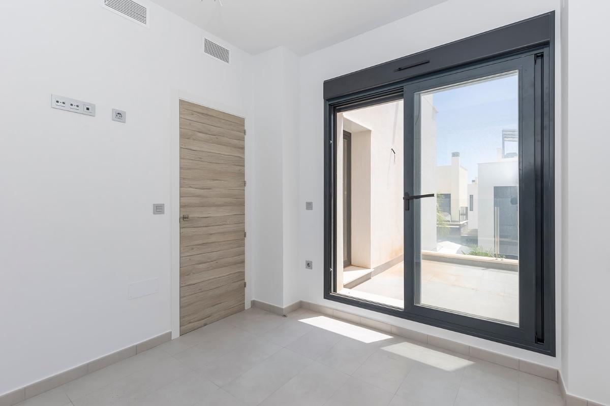 Villa a Orihuela, Alicante, Spagna 3 camere da letto, 140 mq. N° 101669