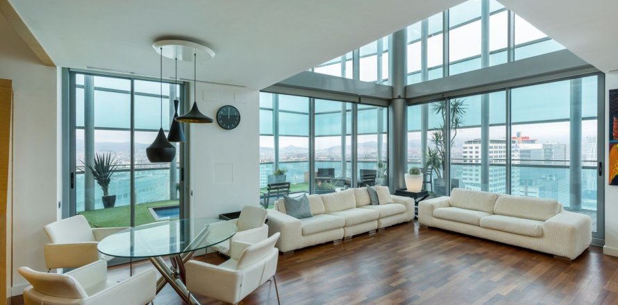 Dzīvoklis Barcelona, Spānijā 4 istabas, 246 m2 Nr. 154583