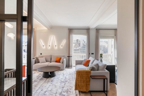 Apartament w Barcelona, Hiszpania 4 sypialnie, nr 141033 – zdjęcie 17