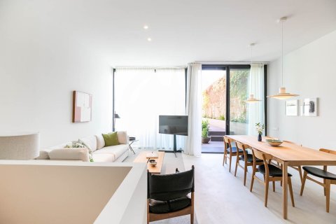 Apartament w Barcelona, Hiszpania 3 sypialnie, nr 141034 – zdjęcie 13