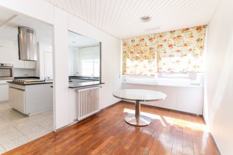 Apartment for rent in Barcelona, Spain 5 bedrooms, 475 sq.m. No. 141036 - photo 8