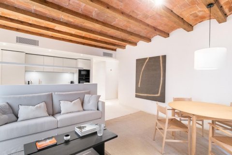 Apartament w Barcelona, Hiszpania 3 sypialnie, nr 141037 – zdjęcie 1