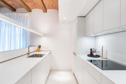 Apartament w Barcelona, Hiszpania 3 sypialnie, nr 141037 – zdjęcie 11