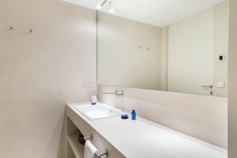 Apartament w Barcelona, Hiszpania 3 sypialnie, nr 141037 – zdjęcie 8