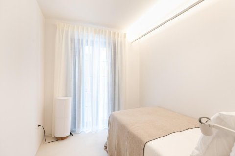 Apartament w Barcelona, Hiszpania 3 sypialnie, nr 141037 – zdjęcie 2