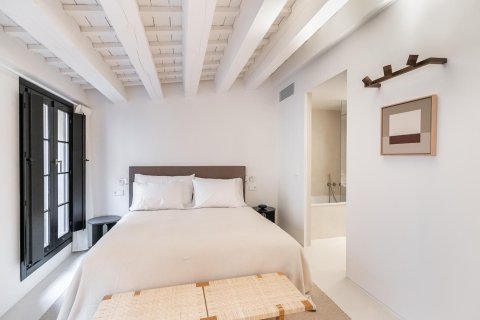 Apartment for rent in Barcelona, Spain 2 bedrooms,  No. 141032 - photo 4