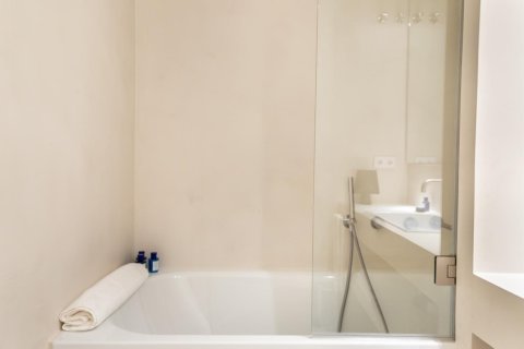 Apartment for rent in Barcelona, Spain 2 bedrooms,  No. 141032 - photo 16