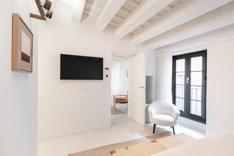 Apartment for rent in Barcelona, Spain 2 bedrooms,  No. 141032 - photo 13
