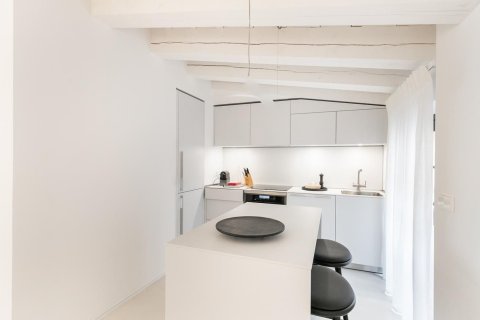 Apartment for rent in Barcelona, Spain 2 bedrooms,  No. 141032 - photo 11
