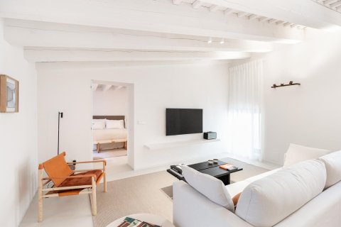 Apartment for rent in Barcelona, Spain 2 bedrooms,  No. 141032 - photo 8