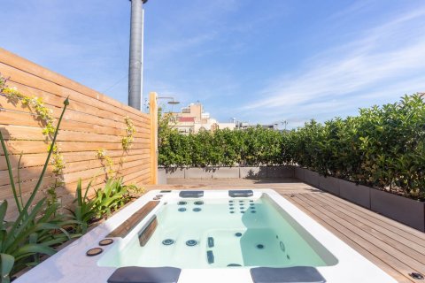 Apartament w Barcelona, Hiszpania 3 sypialnie, nr 141035 – zdjęcie 3