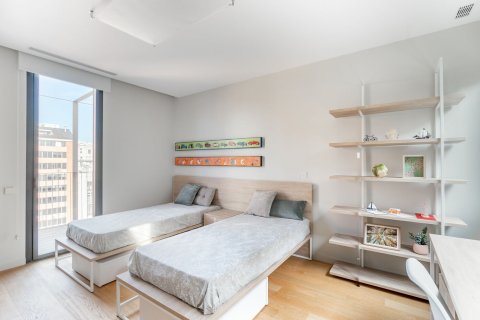 Apartament w Barcelona, Hiszpania 3 sypialnie, nr 141035 – zdjęcie 13