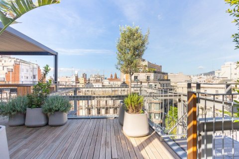 Apartament w Barcelona, Hiszpania 3 sypialnie, nr 141035 – zdjęcie 4