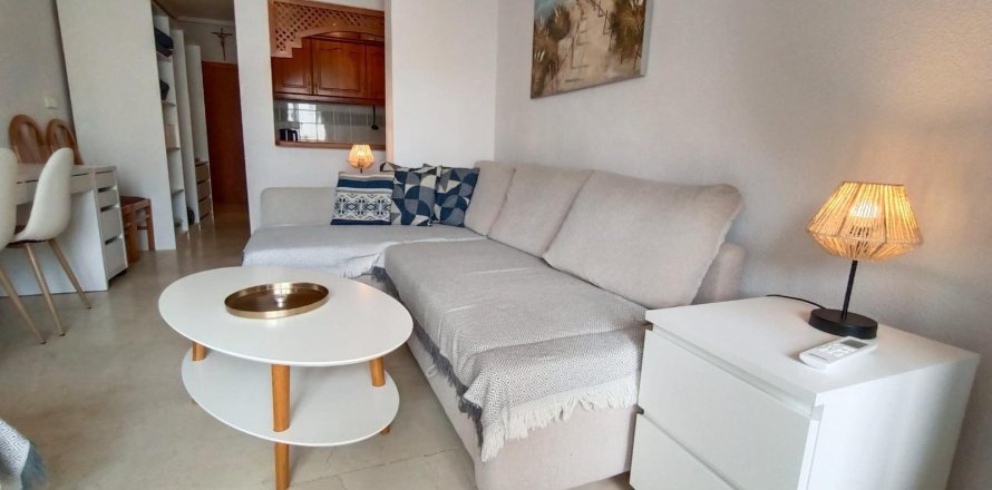 Apartamento en Torrevieja, Alicante, España 37 m2 No. 182992