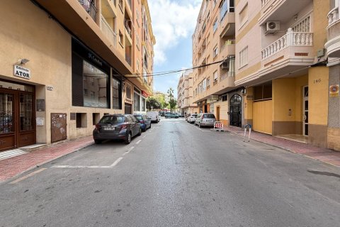 Garaż w Torrevieja, Alicante, Hiszpania 26 mkw. nr 182995 – zdjęcie 18