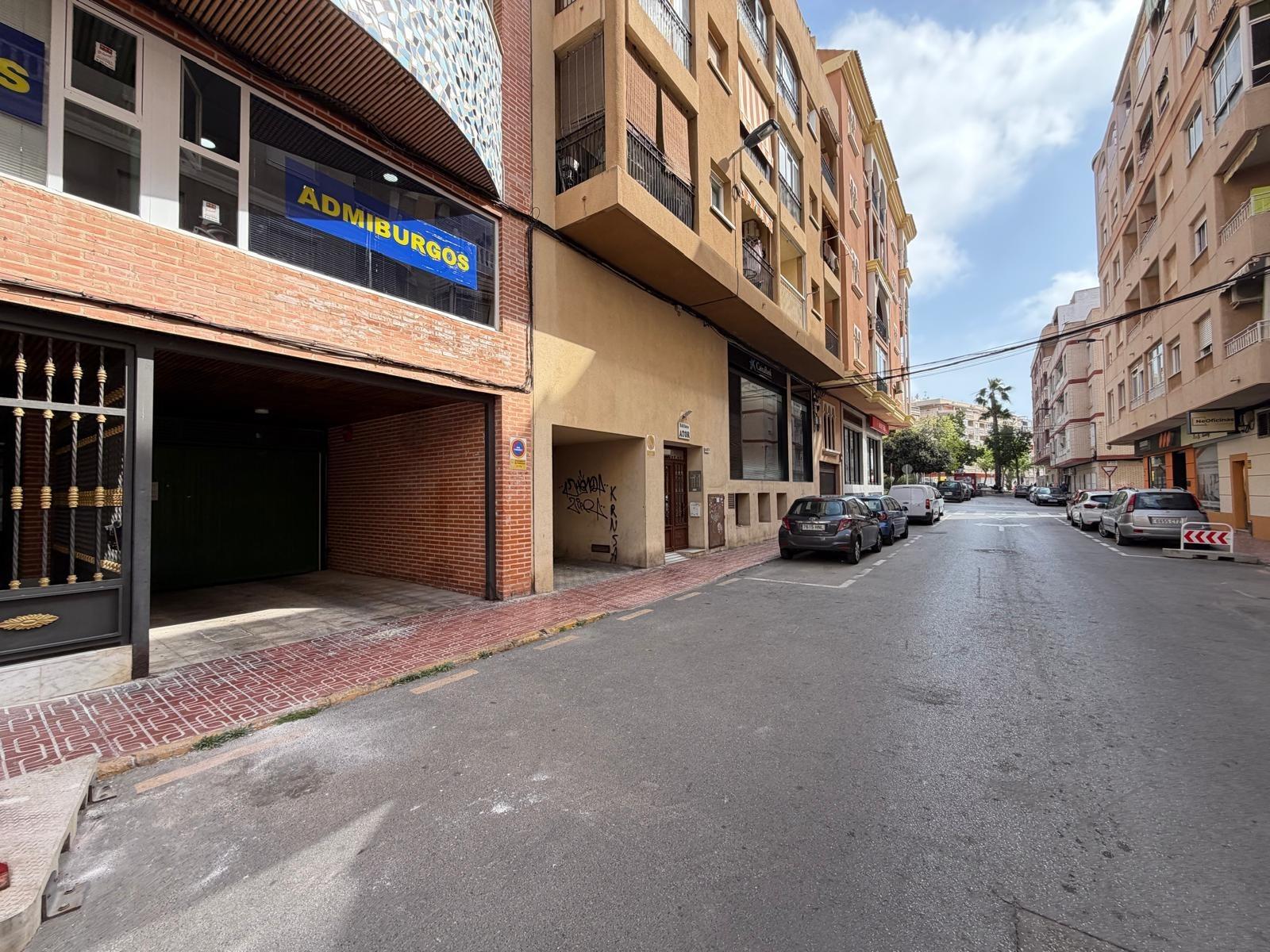 Garage in Torrevieja, Alicante, Spain 26 sq.m. No. 182995