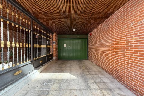 Garaż w Torrevieja, Alicante, Hiszpania 26 mkw. nr 182995 – zdjęcie 2