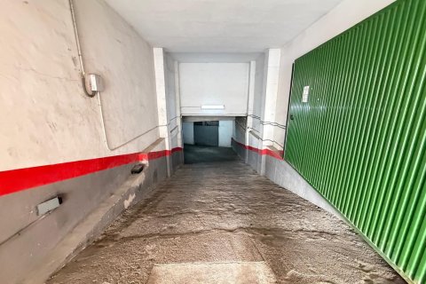 Garaż w Torrevieja, Alicante, Hiszpania 26 mkw. nr 182995 – zdjęcie 4