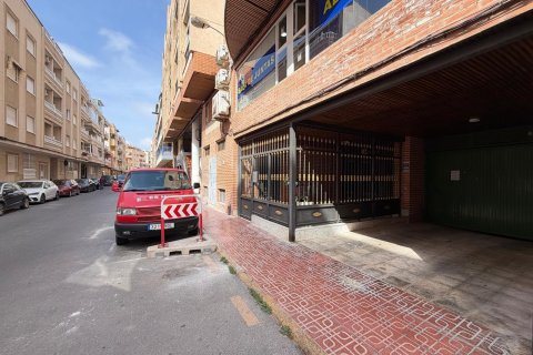 Garaż w Torrevieja, Alicante, Hiszpania 26 mkw. nr 182995 – zdjęcie 15