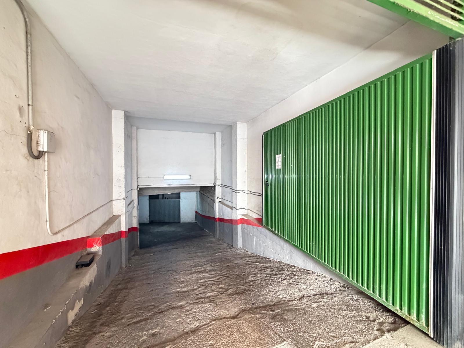 Garage in Torrevieja, Alicante, Spain 26 sq.m. No. 182995