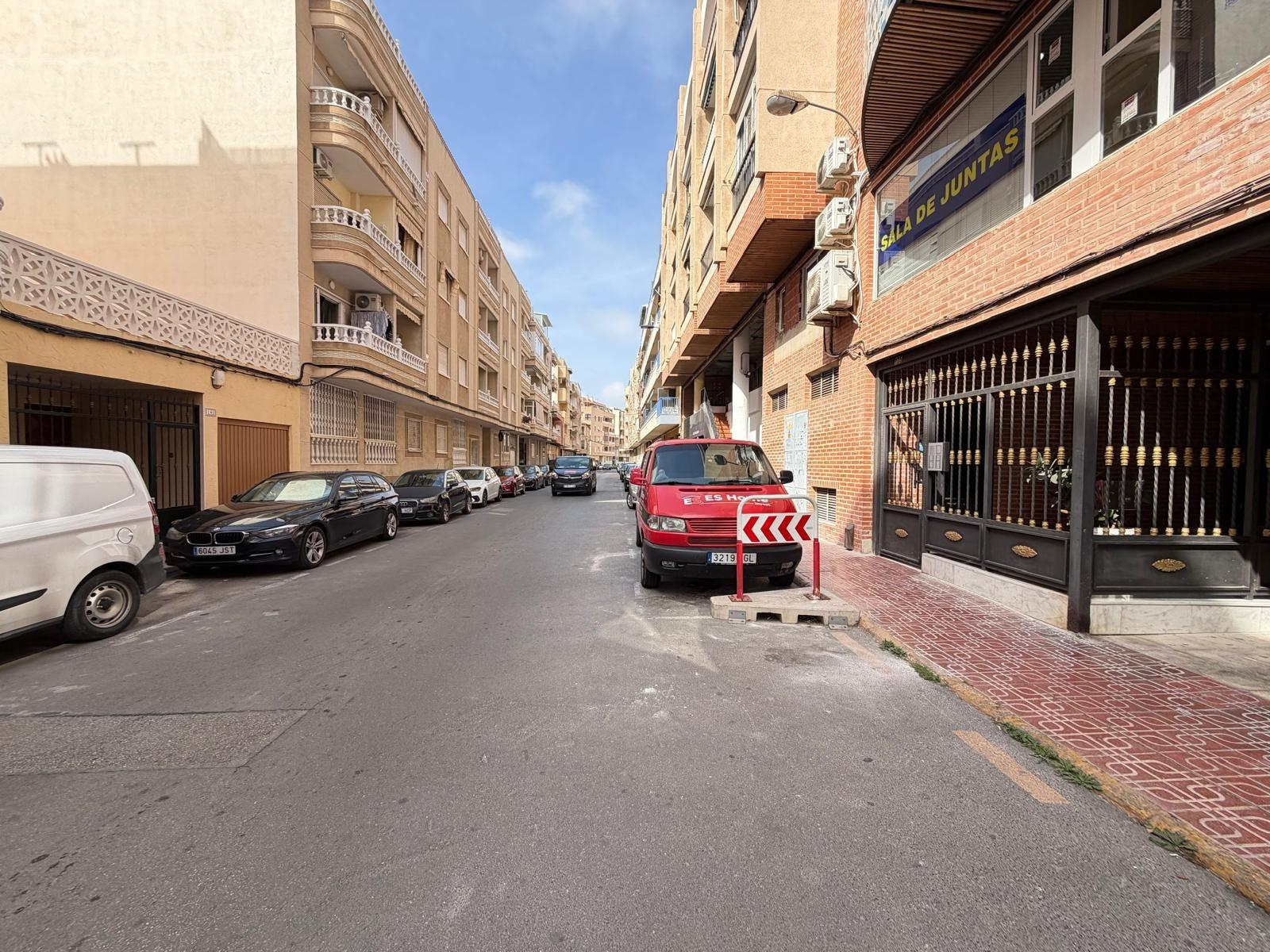 Garage in Torrevieja, Alicante, Spain 26 sq.m. No. 182995