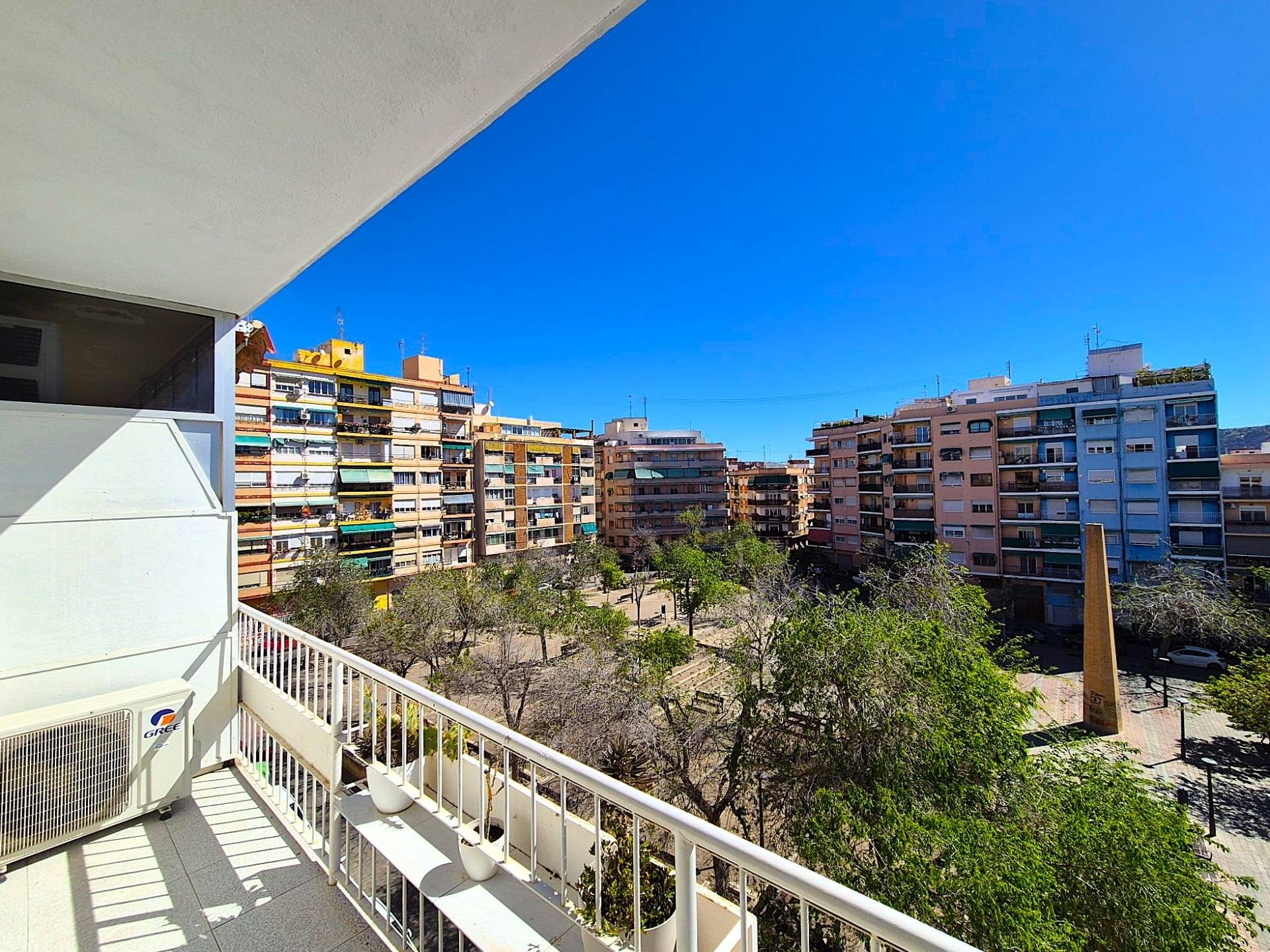 Wohnung in Alicante, Spanien 2 Schlafzimmer, 71 m2 Nr. 182991