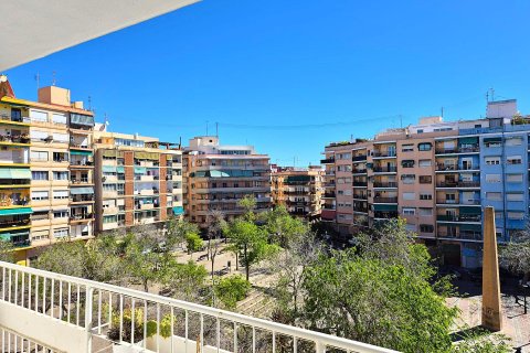 Apartment for sale in Alicante, Spain 2 bedrooms, 71 sq.m. No. 182991 - photo 4
