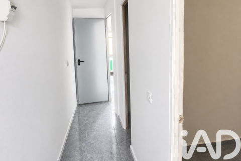 House for sale in Madrid, Spain 3 bedrooms, 80 sq.m. No. 172388 - photo 3