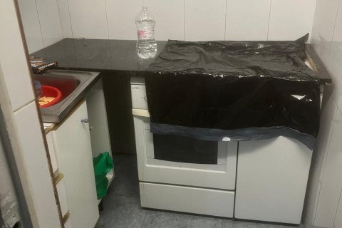House for sale in Madrid, Spain 3 bedrooms, 80 sq.m. No. 172388 - photo 13