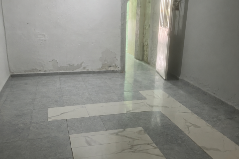 House for sale in Madrid, Spain 3 bedrooms, 80 sq.m. No. 172388 - photo 1