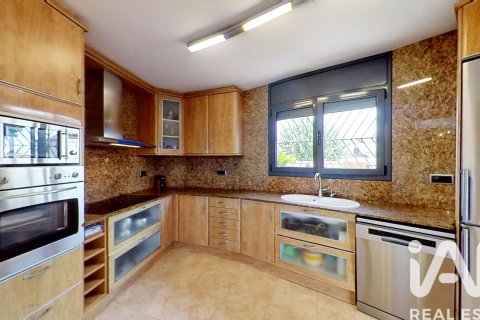 Casa in vendita a Roda de Berà, Tarragona, Spagna 6 camere da letto, 230 mq. N° 172393 - foto 7