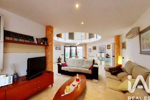 Casa in vendita a Roda de Berà, Tarragona, Spagna 6 camere da letto, 230 mq. N° 172393 - foto 26