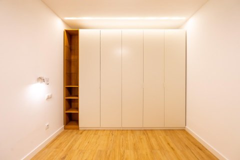 Lägenhet till salu i Madrid, Spanien 1 sovrum, 94 kvm. Nr. 149203 - foto 21