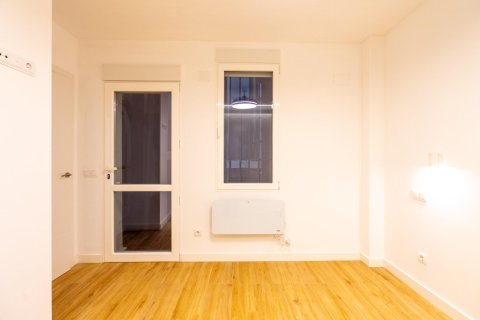 Lägenhet till salu i Madrid, Spanien 1 sovrum, 94 kvm. Nr. 149203 - foto 26