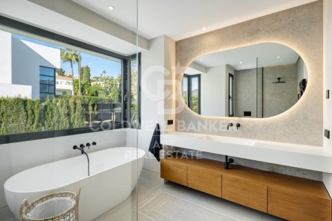 Huvila myytävänä Marbella, Malaga, Espanja, 5 makuuhuonetta, 404 m2 No. 159156 - kuva 12